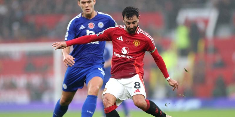 Bruno Fernandes đánh bại Leicester với chiến thắng 3-0